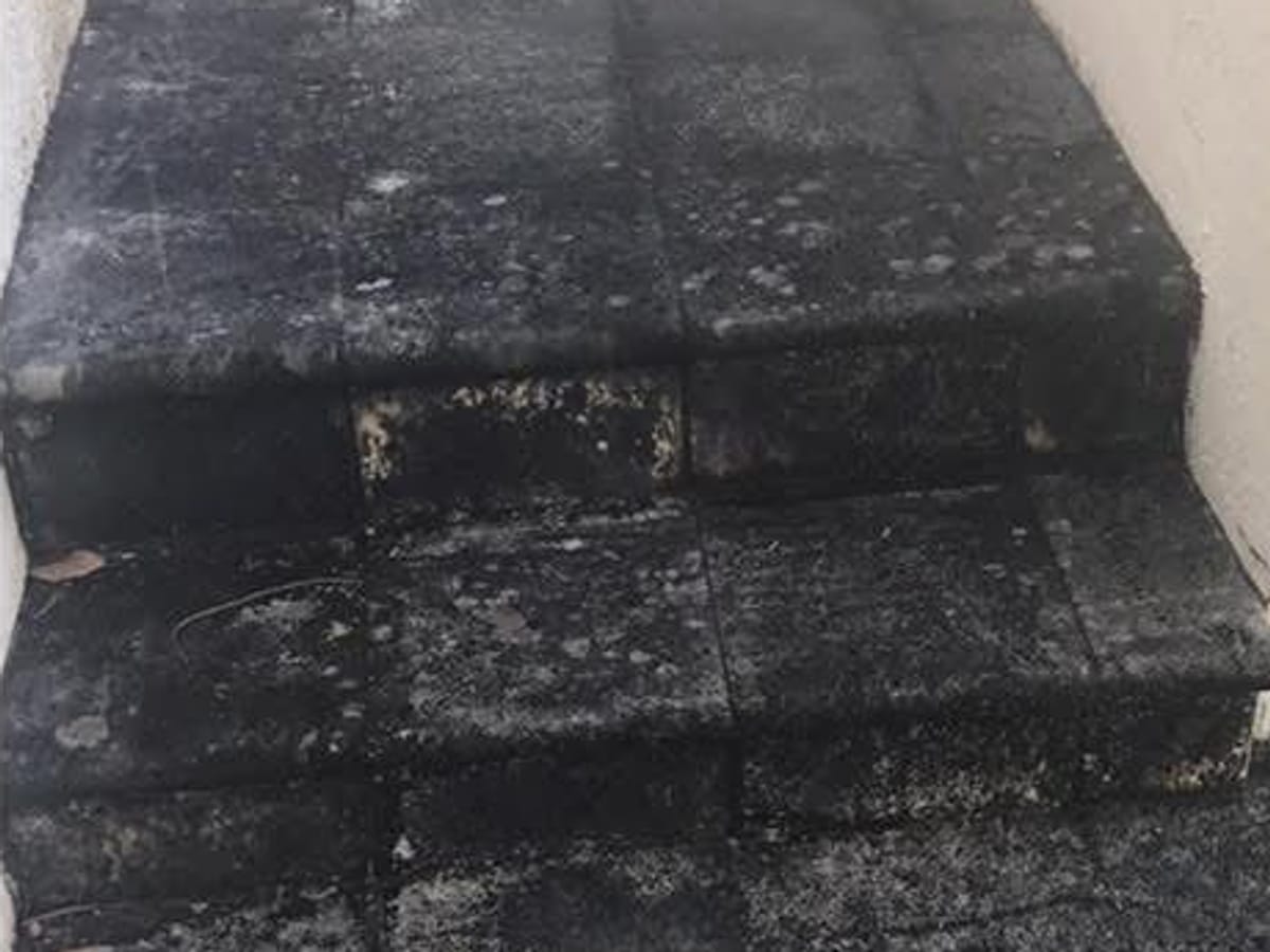 Before: Entry steps pressure clean