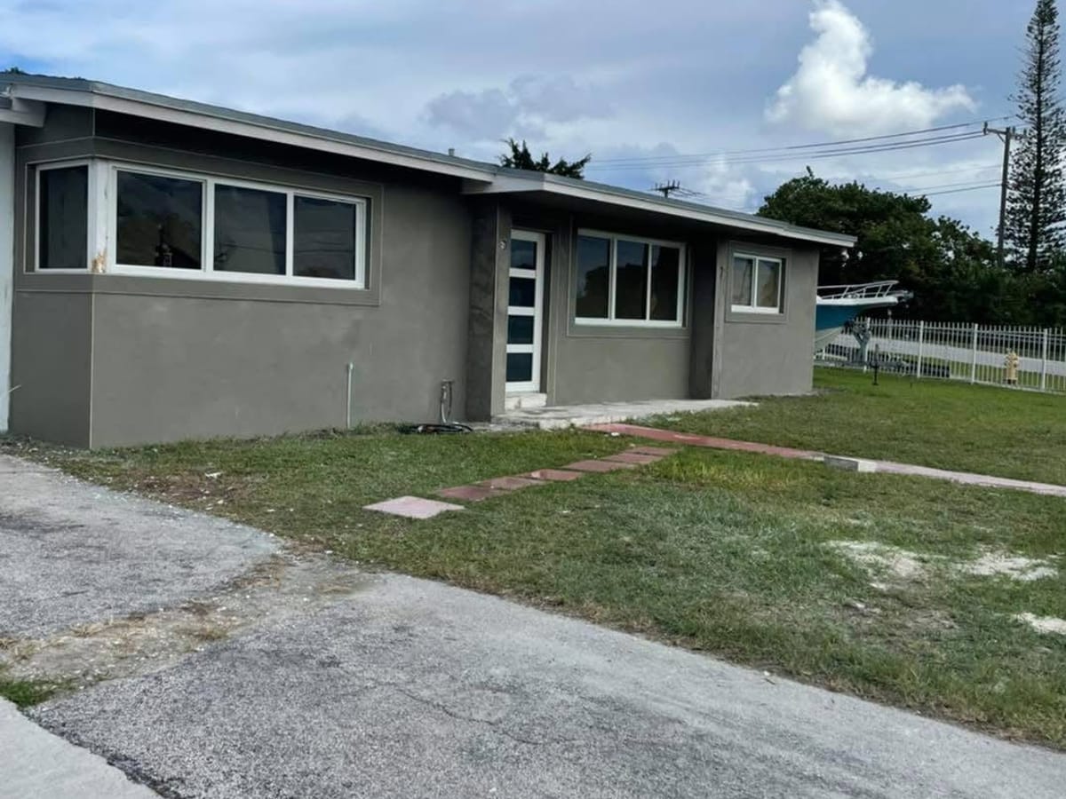 After: Full stucco & exterior repaint